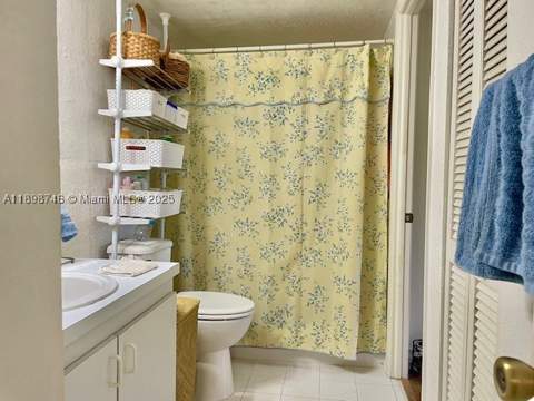 9350 Fontainebleau Blvd 408, Miami FL - photo 7 of 20