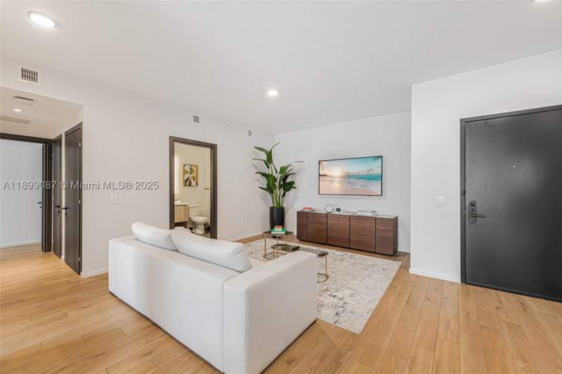 2 bedroom Condominium at 398 NE 5th St 3017, The Elser Residences, Miami — photo 4