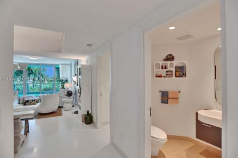 2627 S Bayshore Dr 506, Coconut Grove FL - photo 11 of 62