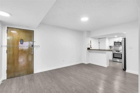2333 Brickell Ave Ph208, Miami FL - photo 8 of 41