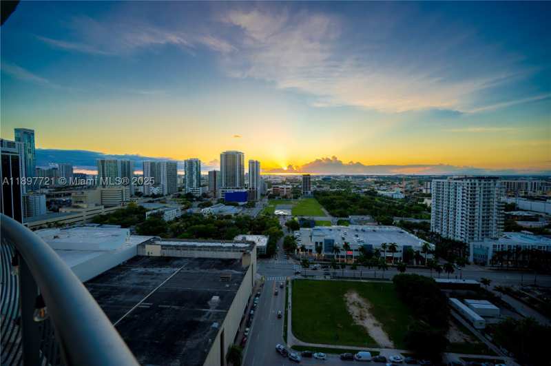 2 bedroom Condominium at 1750 N Bayshore Dr 2615, Opera Tower Condo, Miami — photo 1