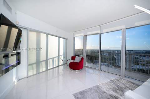1750 N Bayshore Dr 2615, Miami FL - photo 11 of 23