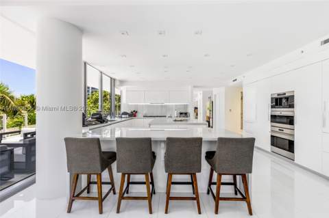 1 Collins Ave 207, Miami Beach FL - photo 16 of 44