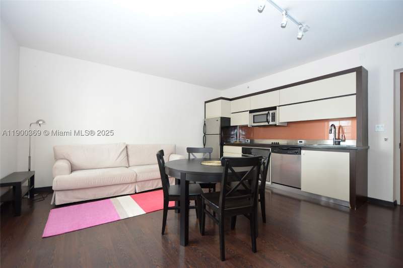 1 bedroom Condominium at 435 21st St 205, Artecity Governor Condo, Miami Beach — photo 3