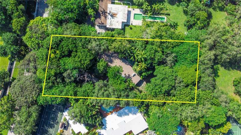 4 bedroom SingleFamilyResidence at 15000 Old Cutler Rd, Suburban Estates, Palmetto Bay — photo 1