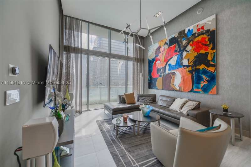 2 bedroom Condominium at 495 Brickell Ave 2211, Icon Brickell No Two, Miami — photo 1