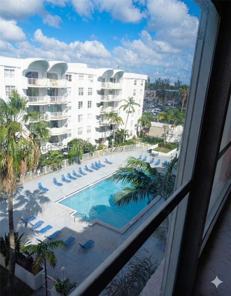 2 bedroom Condominium at 494 NW 165th St Rd C-602, Montecarlo Condo, Miami — photo 3