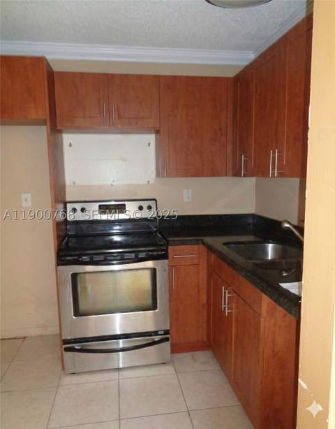 494 NW 165th St Rd C-602, Miami FL - photo 6 of 12