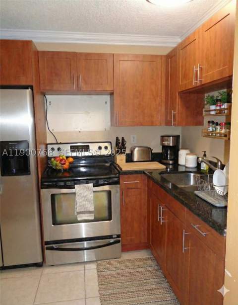494 NW 165th St Rd C-602, Miami FL - photo 7 of 12