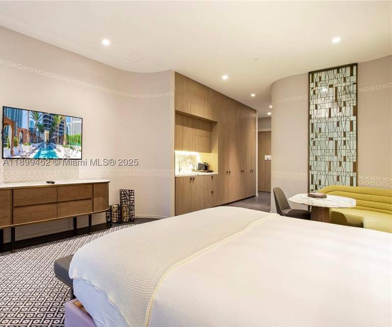 0 bedroom Condominium at 801 S Miami Ave 611, 801 Sma Designer Suites C, Miami — photo 4
