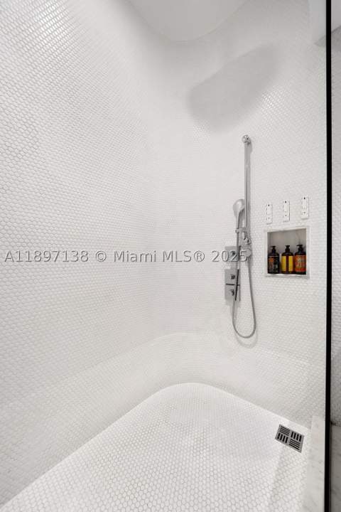 801 S Miami Ave 402, Miami FL - photo 16 of 53