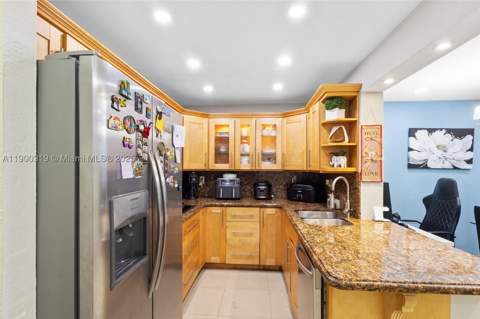 5665 W 20th Ave 212, Hialeah FL - photo 8 of 38