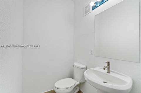 1119 NW 1st St, Florida City FL - photo 12 of 40