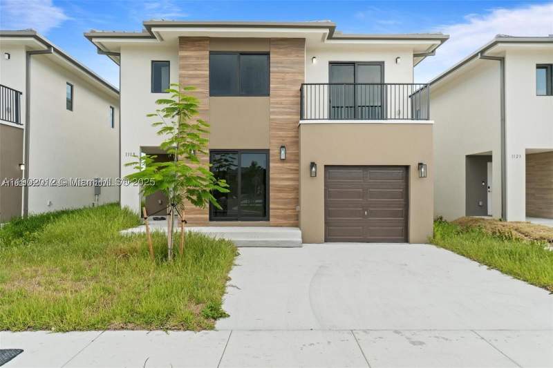 5 bedroom SingleFamilyResidence at 1119 NW 1st St, Aurora, Florida City — photo 3