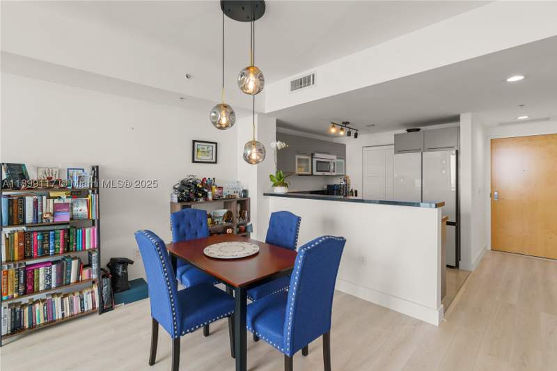 2 bedroom Condominium at 253 NE 2nd St 2003, Vizcayne South Condo, Miami — photo 5