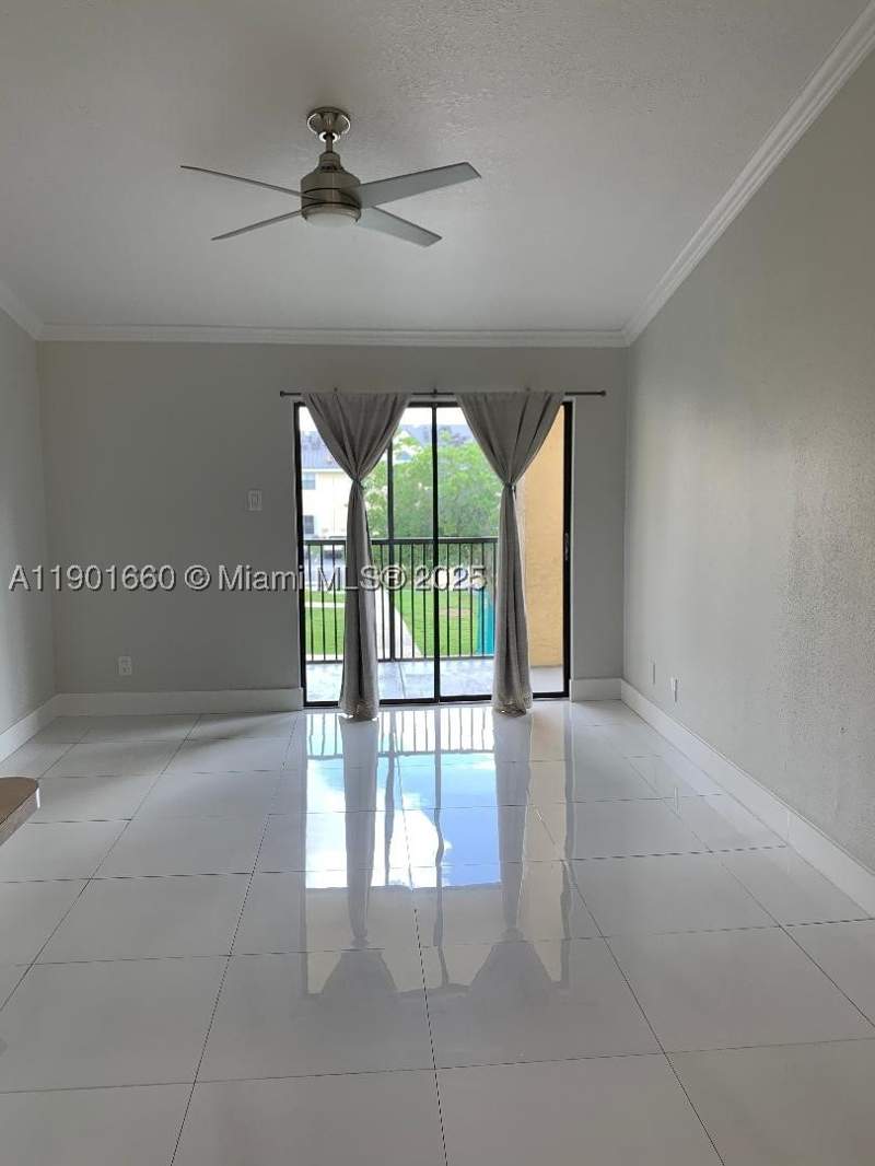1 bedroom Condominium at 10370 SW 150th Ct 9202, Coral Club Garden Villas, Miami — photo 4