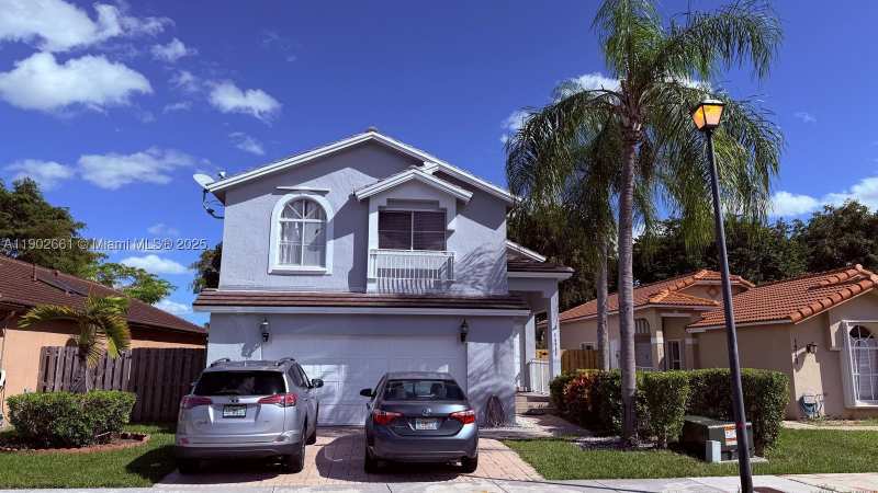 4 bedroom SingleFamilyResidence at 14713 SW 155th Pl, Oak Creek, Miami — photo 1
