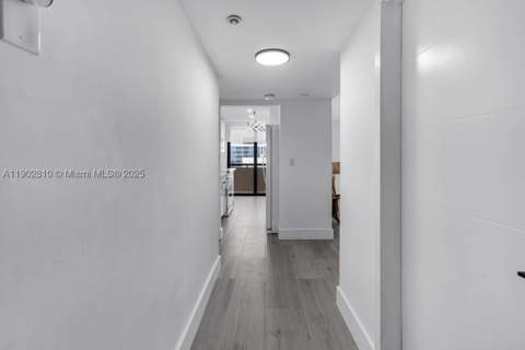 2555 Collins Ave 2200, Miami Beach FL - photo 12 of 36