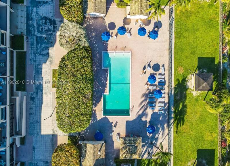 1 bedroom Condominium at 2555 Collins Ave 2200, Club Atlantis Condo, Miami Beach — photo 5