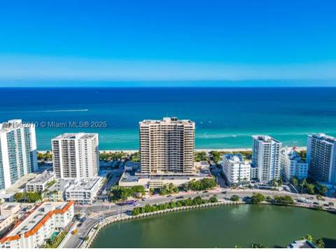 2555 Collins Ave 2200, Miami Beach FL - photo 8 of 36