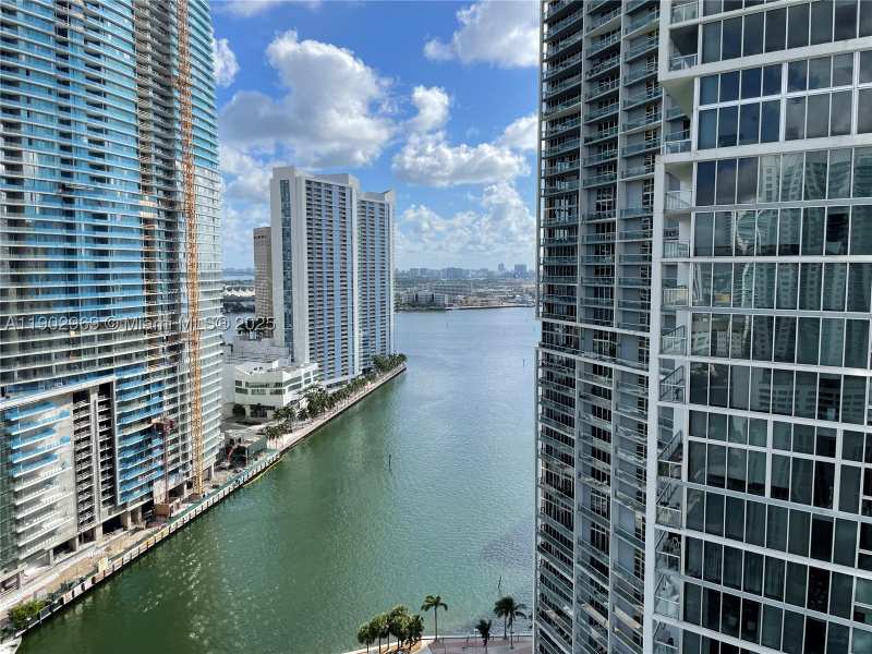 2 bedroom Condominium at 485 Brickell Ave 2602, Icon Brickell Condo No 3, Miami — photo 1