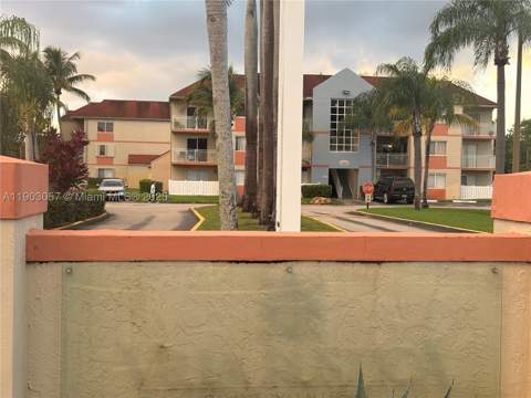 18850 NW 57th Ave 306, Hialeah FL - photo 17 of 19