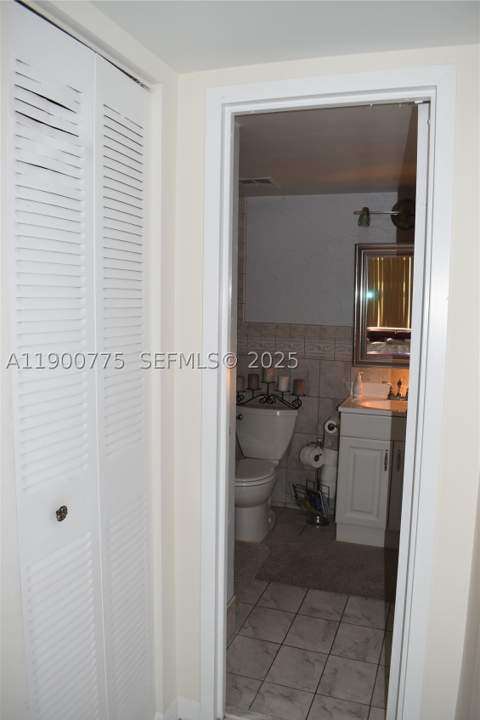 16570 NE 26th Ave 3C, North Miami Beach FL - photo 12 of 28