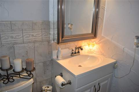 16570 NE 26th Ave 3C, North Miami Beach FL - photo 13 of 28