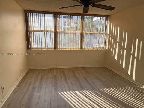 16570 NE 26th Ave 3C, North Miami Beach FL - photo 15 of 28