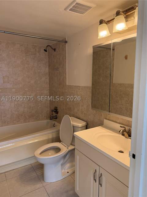 16570 NE 26th Ave 3C, North Miami Beach FL - photo 18 of 28
