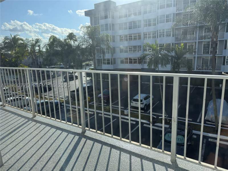 2 bedroom Condominium at 16570 NE 26th Ave 3C, Reef South Condo, North Miami Beach — photo 3