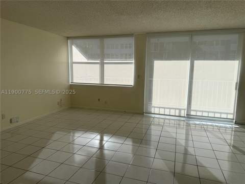 16570 NE 26th Ave 3C, North Miami Beach FL - photo 6 of 28