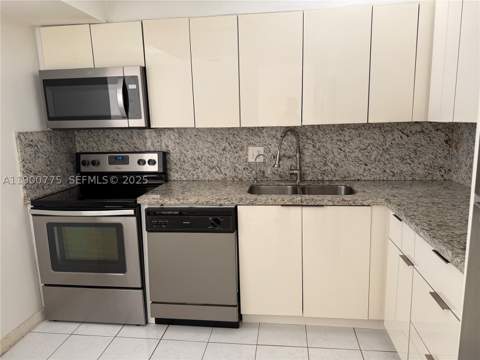 16570 NE 26th Ave 3C, North Miami Beach FL - photo 7 of 28
