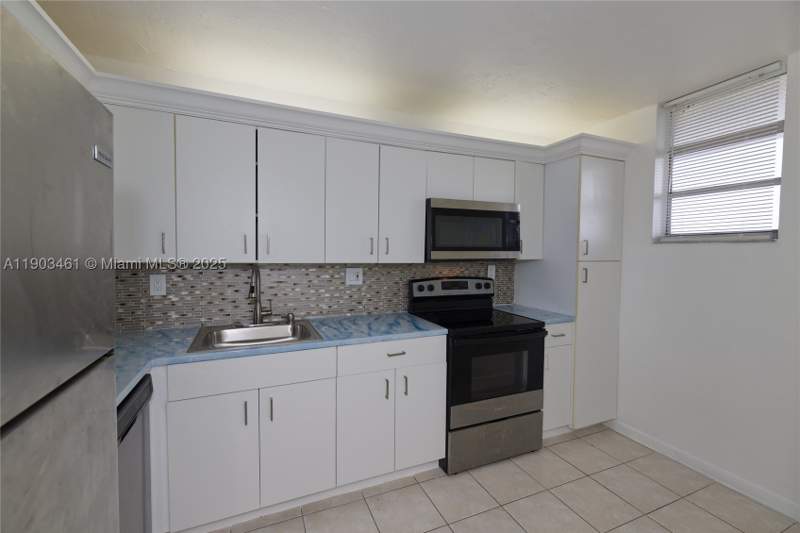 1 bedroom Condominium at 2903 N Miami Beach Blvd 806, Island Shores Condo, North Miami Beach — photo 2