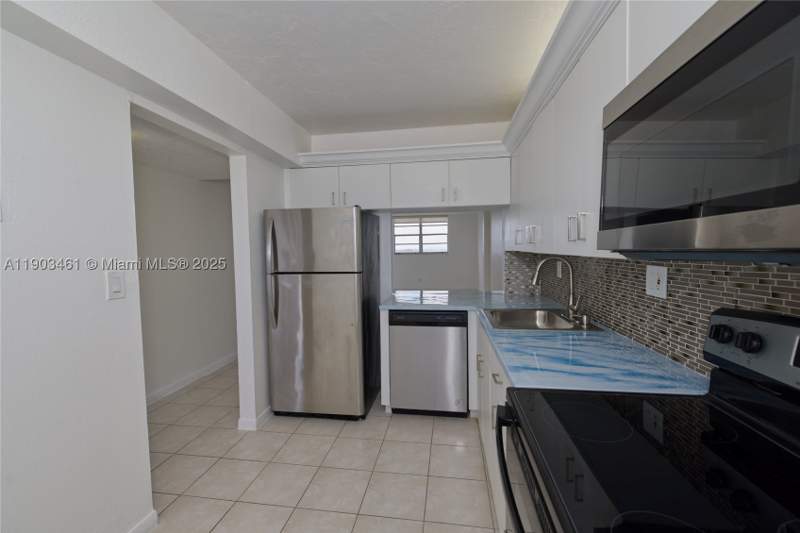 1 bedroom Condominium at 2903 N Miami Beach Blvd 806, Island Shores Condo, North Miami Beach — photo 3