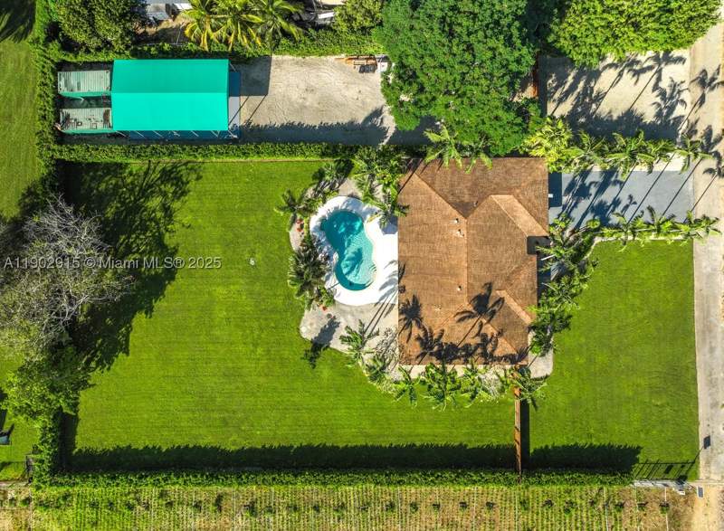 4 bedroom SingleFamilyResidence at 20440 SW 292nd St, Bob-Ann Estates, Homestead — photo 4