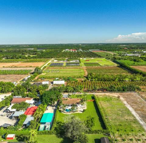 20440 SW 292nd St, Homestead FL - photo 6 of 37
