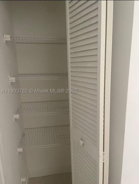 9422 SW 127th Ave, Miami FL - photo 6 of 11