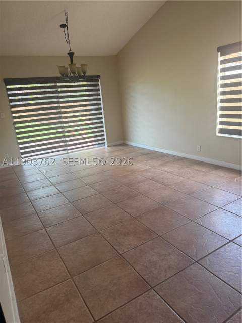 9422 SW 127th Ave, Miami FL - photo 9 of 11