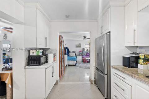 18151 NE 9th Ct, North Miami Beach FL - photo 15 of 48