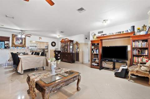 18151 NE 9th Ct, North Miami Beach FL - photo 8 of 48