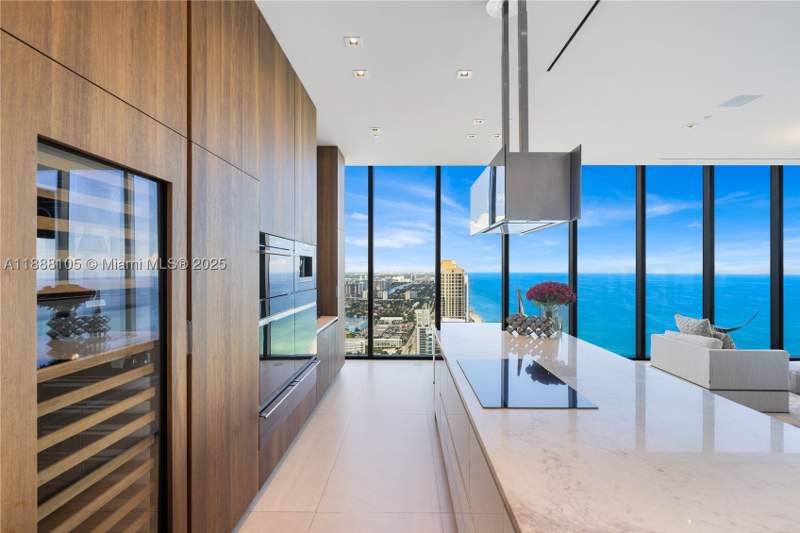 6 bedroom Condominium at 17141 Collins Ave Lph-1, Muse Condo, Sunny Isles Beach — photo 4