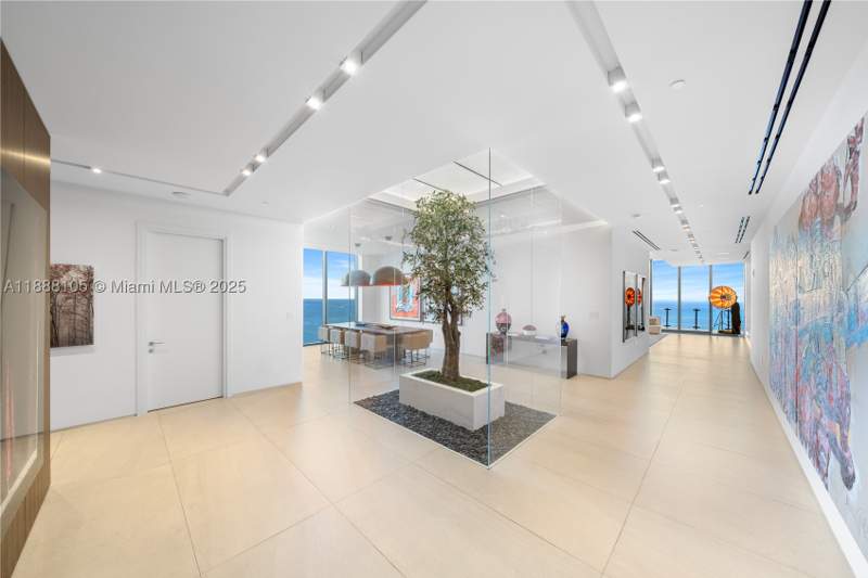 6 bedroom Condominium at 17141 Collins Ave Lph-1, Muse Condo, Sunny Isles Beach — photo 5