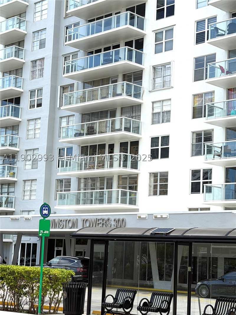2 bedroom Condominium at 230 174th St 409, Winston Tower 300 Condo, Sunny Isles Beach — photo 1