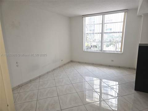 230 174th St 409, Sunny Isles Beach FL - photo 17 of 28