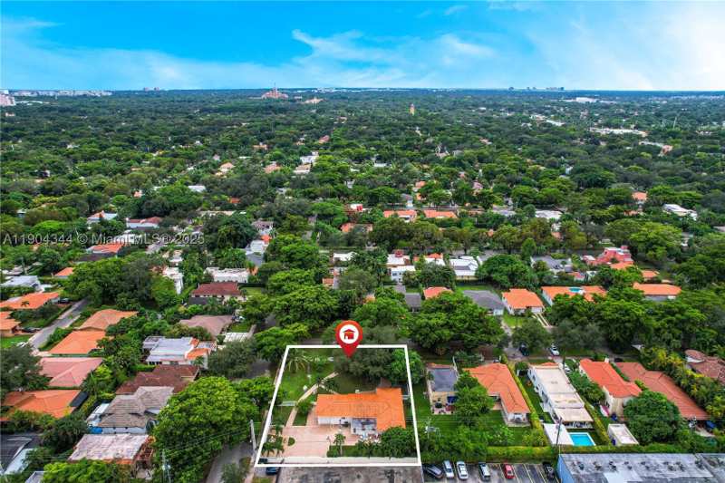 4 bedroom SingleFamilyResidence at 1407 San Marco Ave, C Gab Granada Sec Rev, Coral Gables — photo 1