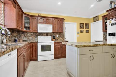 1407 San Marco Ave, Coral Gables FL - photo 7 of 40