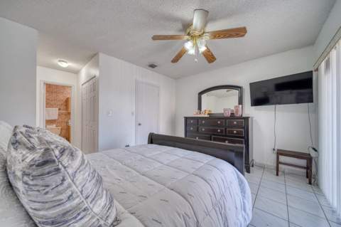 2612 W 54th Place Unit 204, Hialeah FL - photo 12 of 22