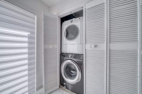 2612 W 54th Place Unit 204, Hialeah FL - photo 19 of 22