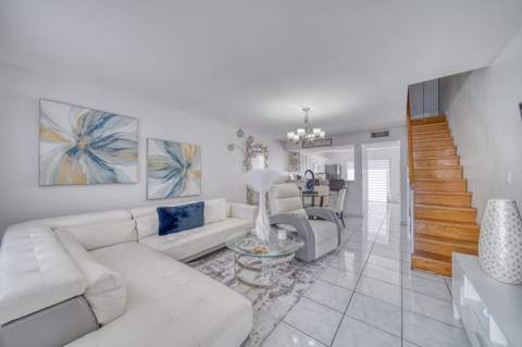 2612 W 54th Place Unit 204, Hialeah FL - photo 22 of 22